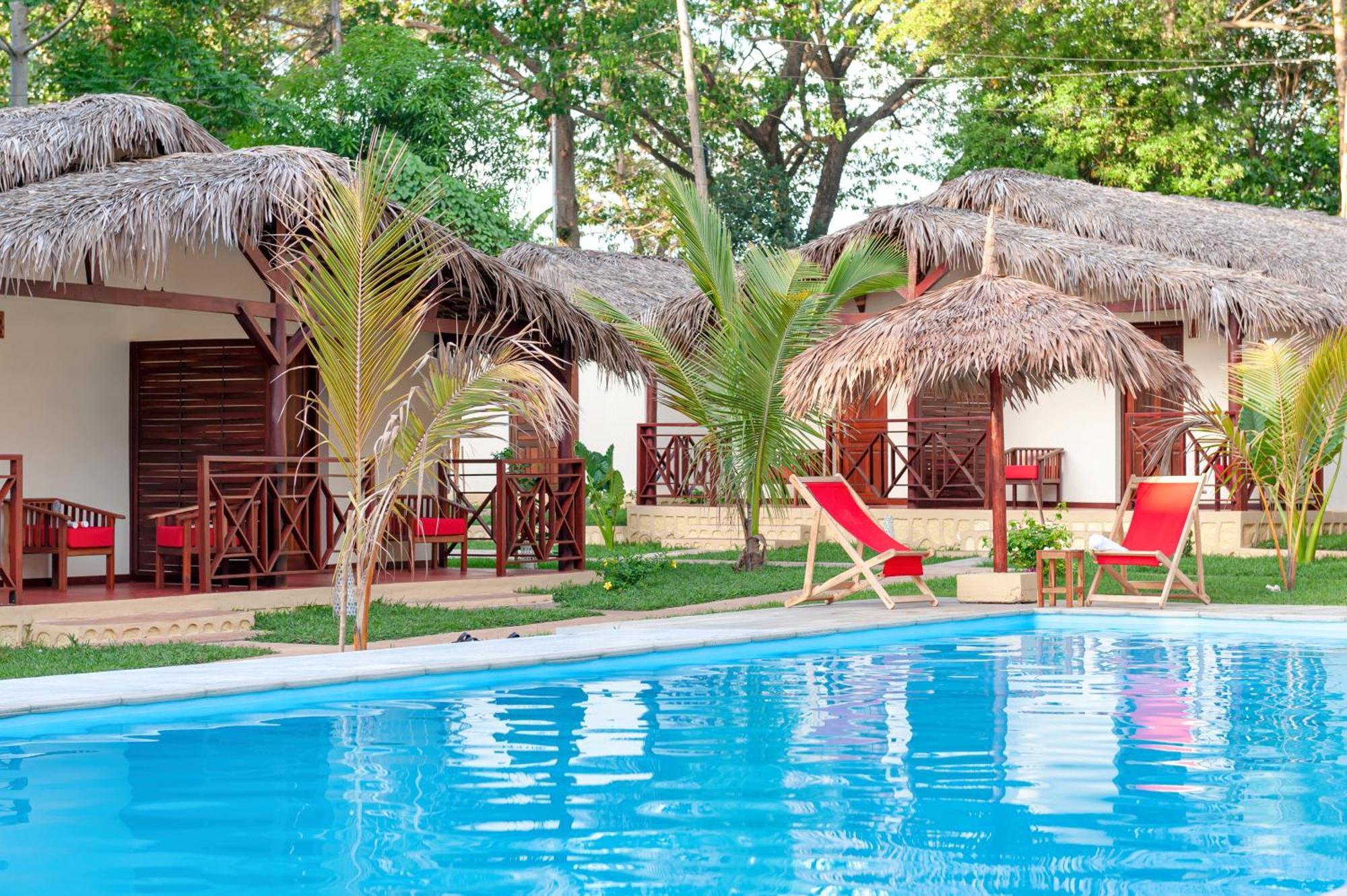Blue Sky Resort Нозі Бе Екстер'єр фото